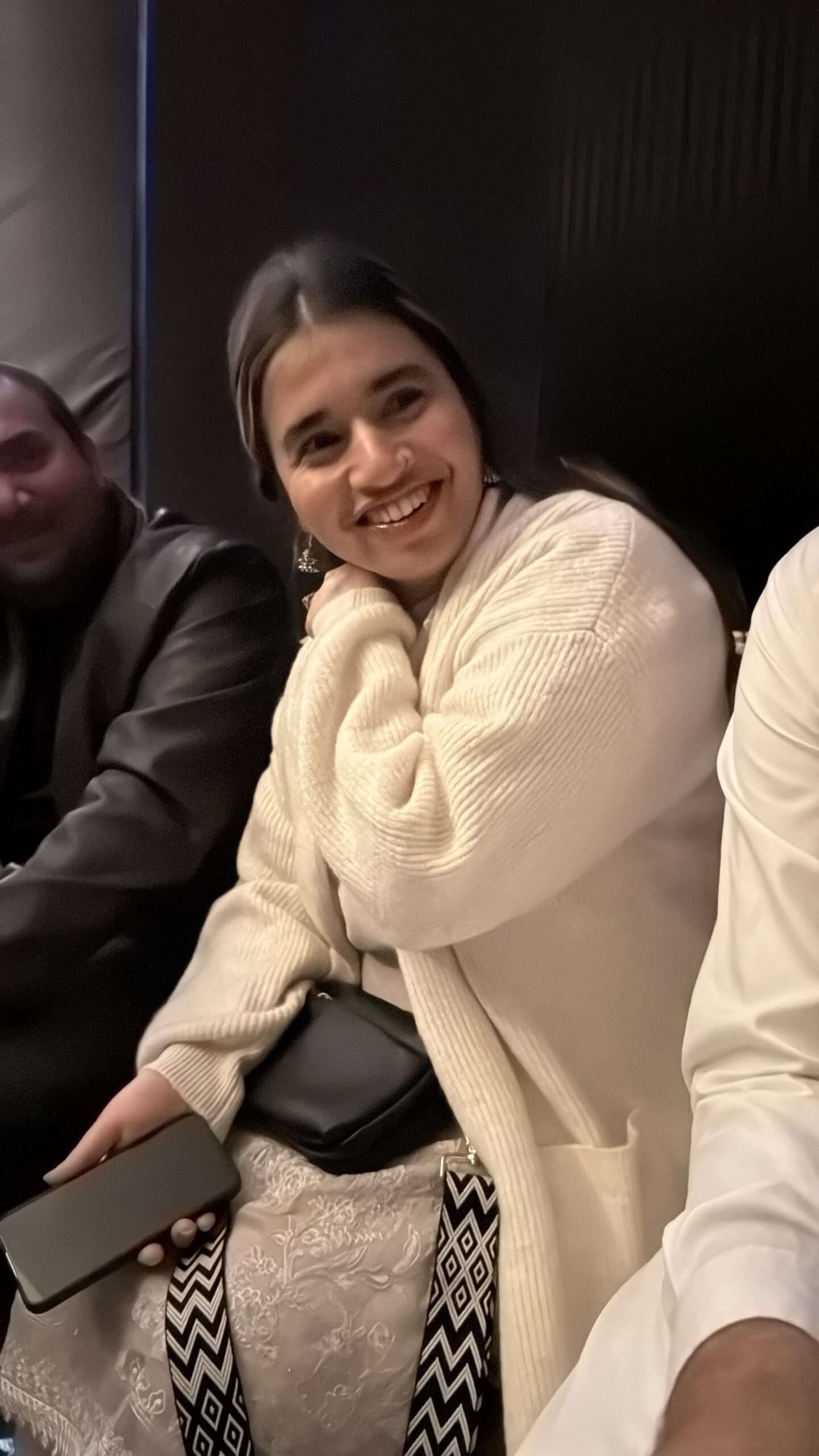 6F7B5F45-D5D0-4D06-8673-68BF407C2BA0